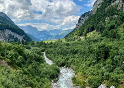 Landschaft Berge Fluss Schweiz
